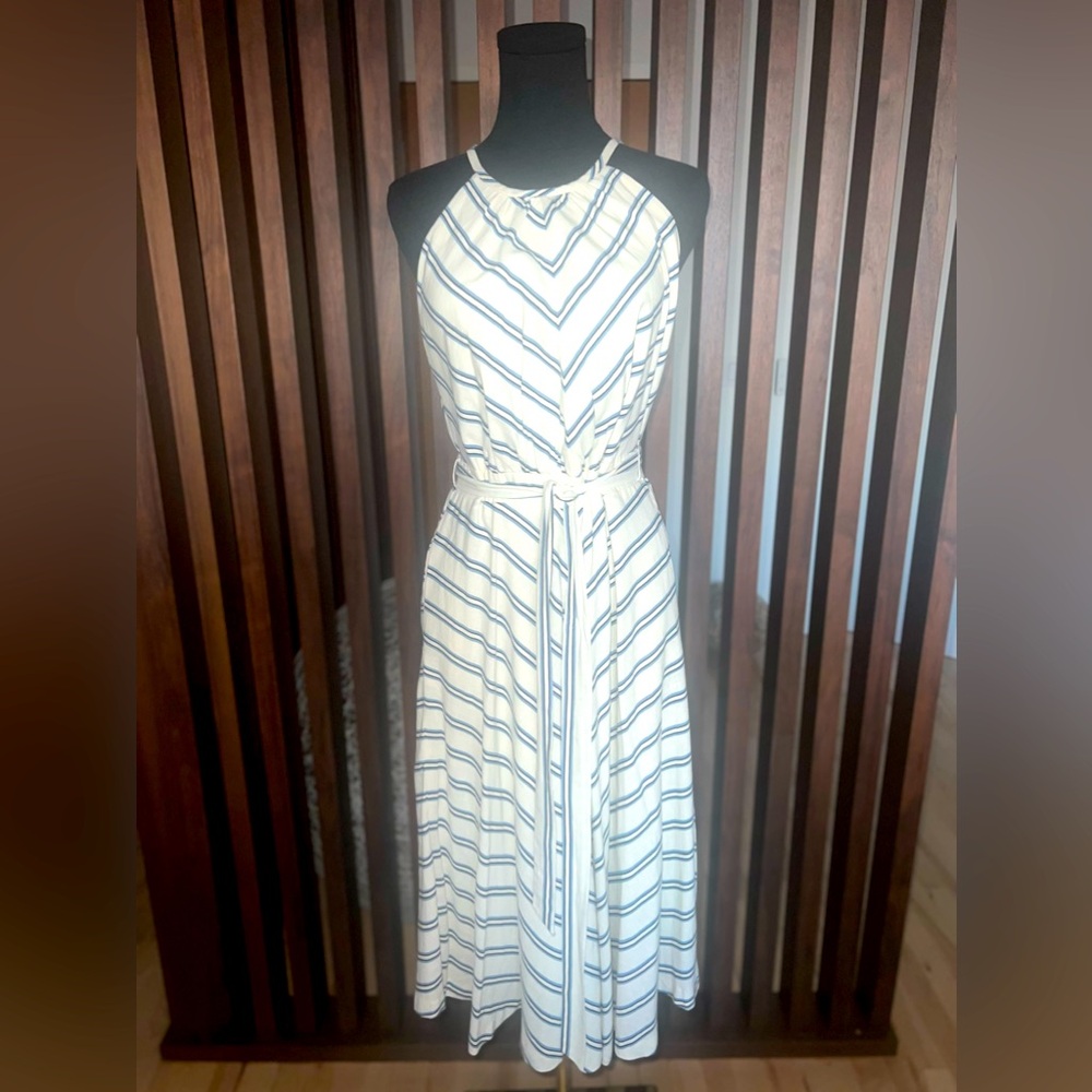New York and Company Linen Blend Dress